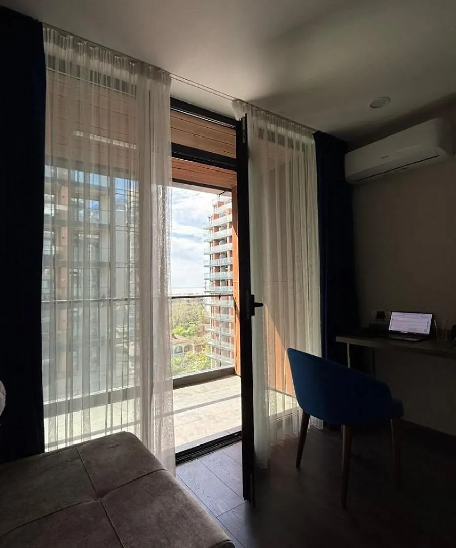 Adlia Flight Spot Apartment Batumi
